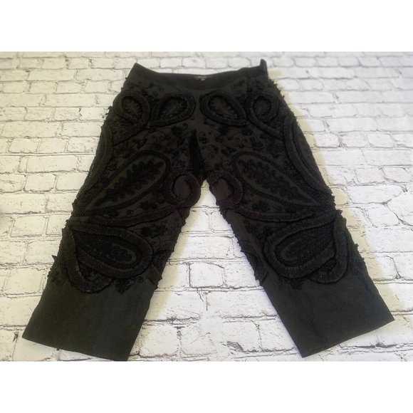 Vintage Vera‎ Wang Silk Blend Size 6 Black Capri Embellished 3 D Cropped Pants - Picture 8 of 16